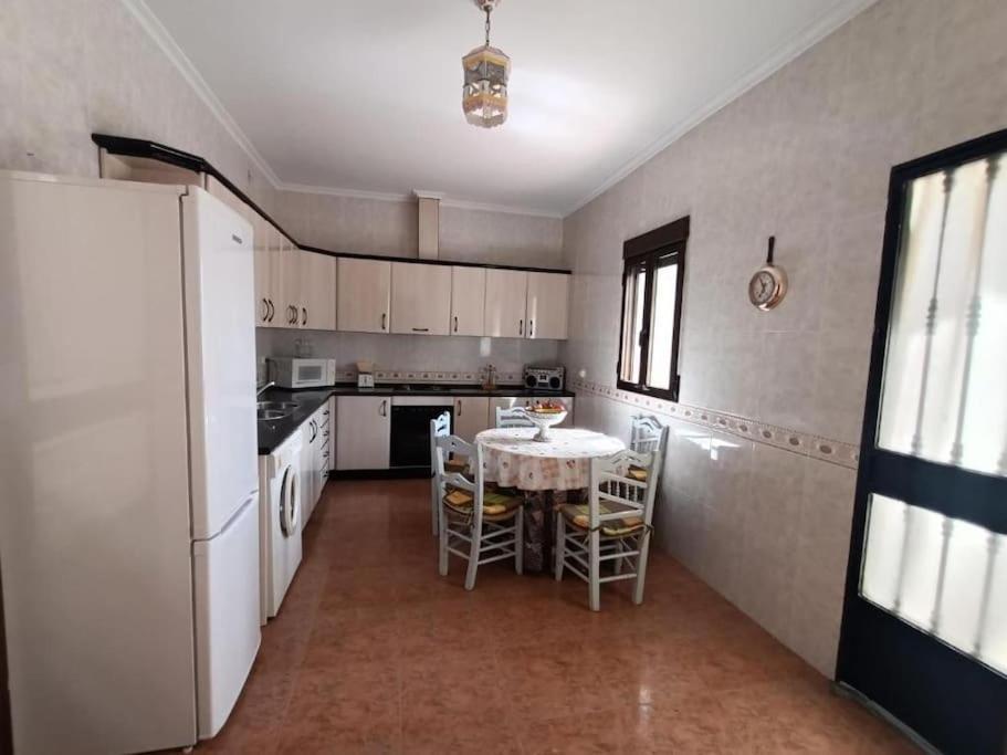 Vivienda Rural Los Iberos M&M, Castellar de Santisteban Exteriör bild